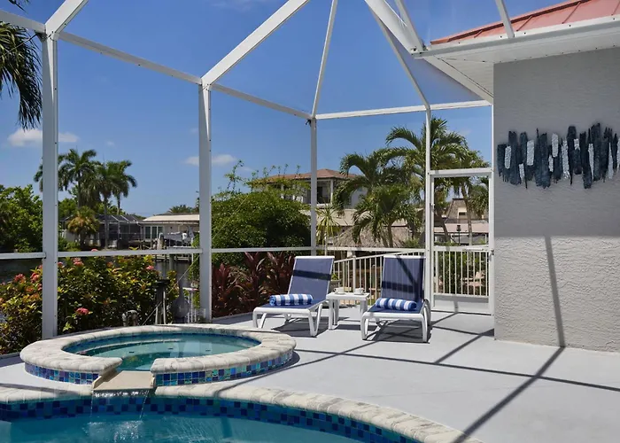 Cape Serenity- Premier Waterfront Villa With Kayaks And Bikes